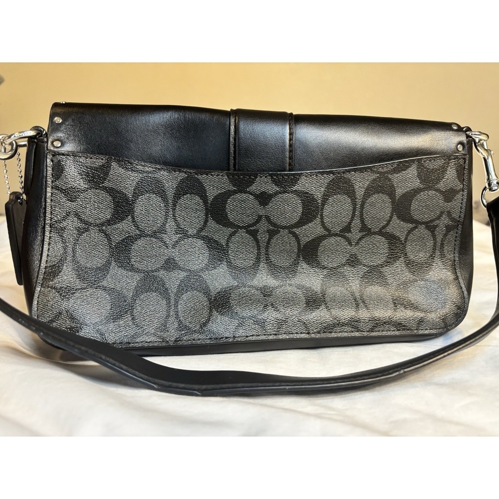 Black Coach Georgie Woman's Leather Signature Shoulder Bag W/ Silver Accents - Picture 7 of 16
